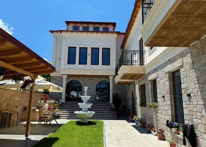 Loris Воскопоя